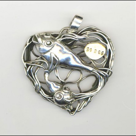 Silver Pendant fish (front)