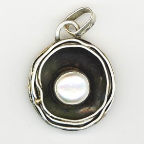 Silver Round Pearl Pendant