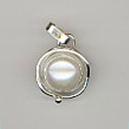 Silver squiggly pearl pendant