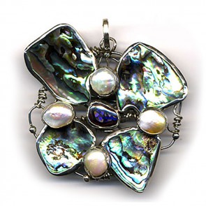 Brooch pendant opal pawa pearl